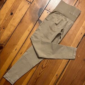 NVGTN Contour Leggings in Beige